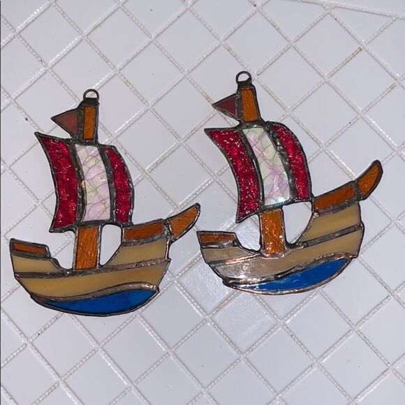 5 stained glass Christmas tree ornaments - Picture 3 of 7